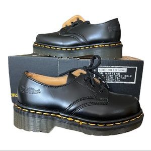 Dr. Martens youth size 13 USA NWT Gibson Unisex